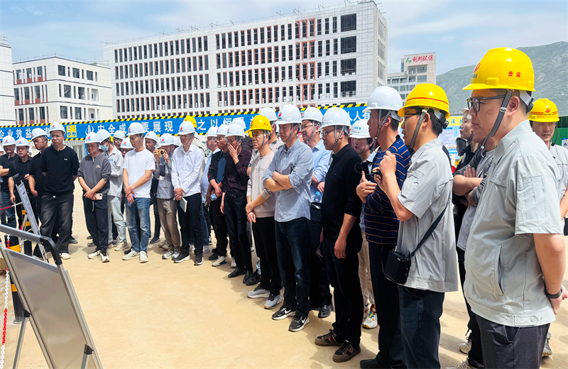 2025年4月17日，由莆田市涵江区住房和城乡建设局主办、3044永利三建承办的钢筋安装工程质量防控现场交流会在联东U谷·涵江海峡智造产业谷一期成功召开。